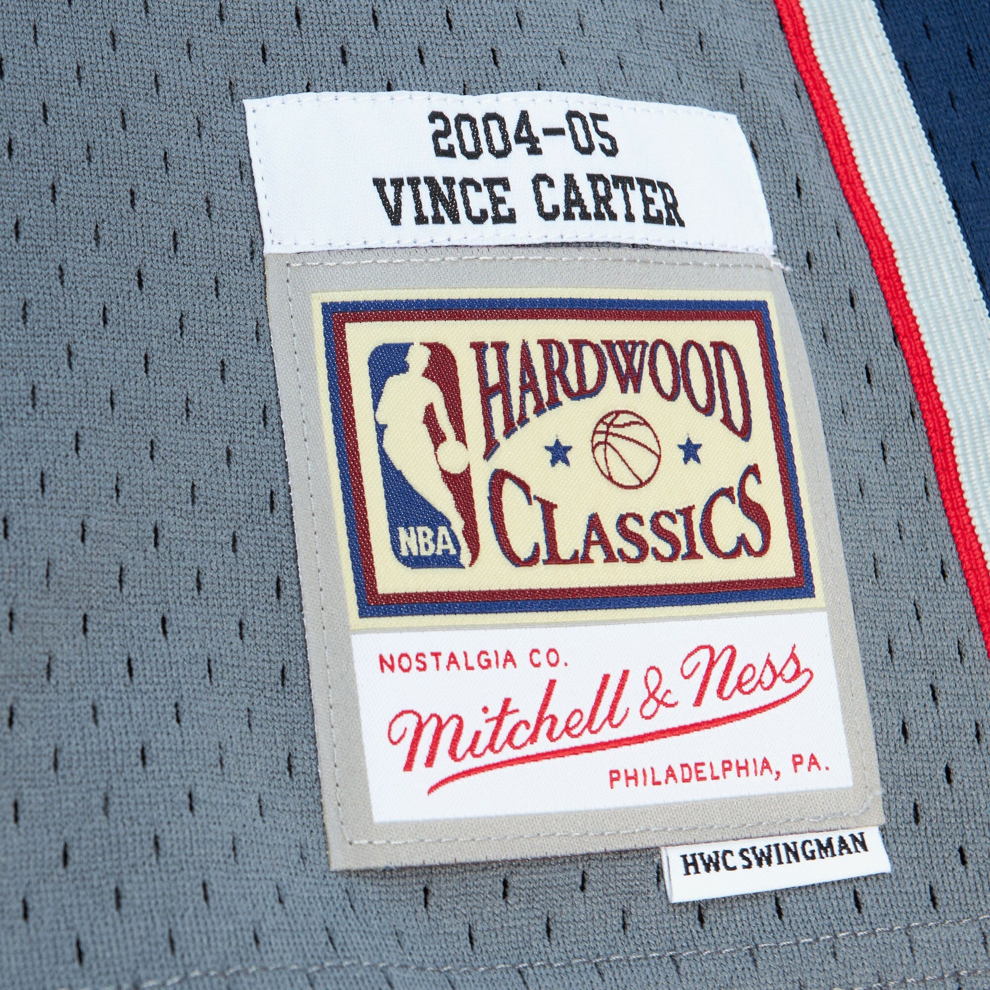 MENS MITCHELL & NESS ALTERNATE JERSEY NETS 2004 VINCE CARTER