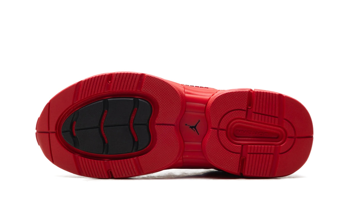 IB3722-600 Stadium Goods studio 5