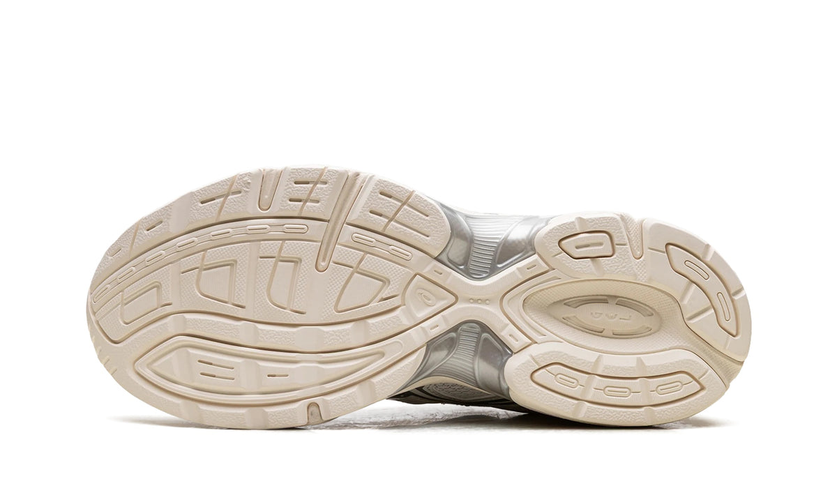 1203A997-100 Stadium Goods studio 5