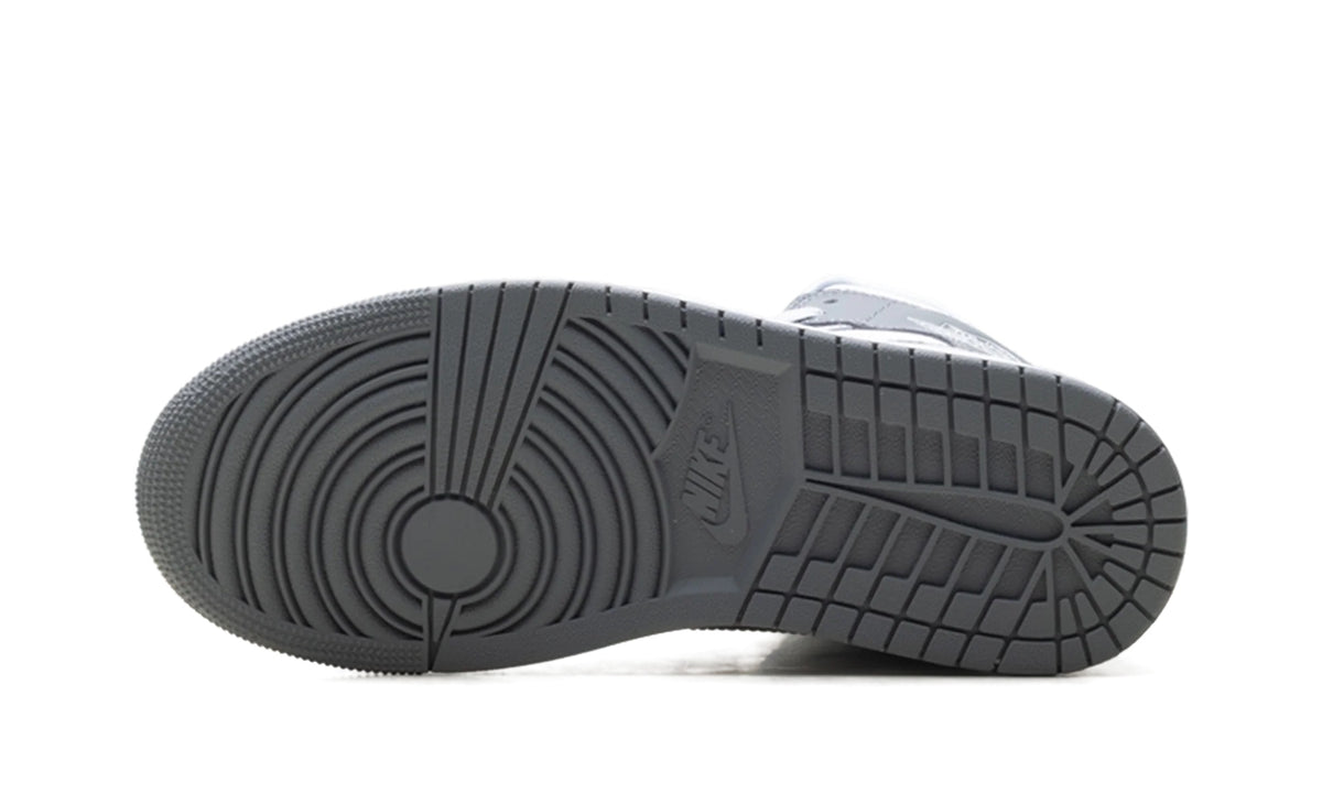 BQ6472-113 Stadium Goods studio 5