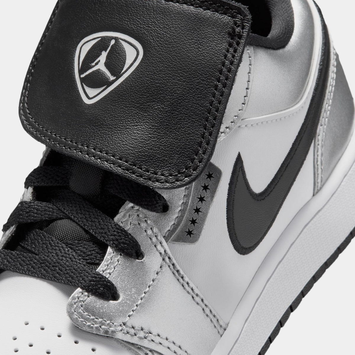 IR2310-100 shoepalace.com 5