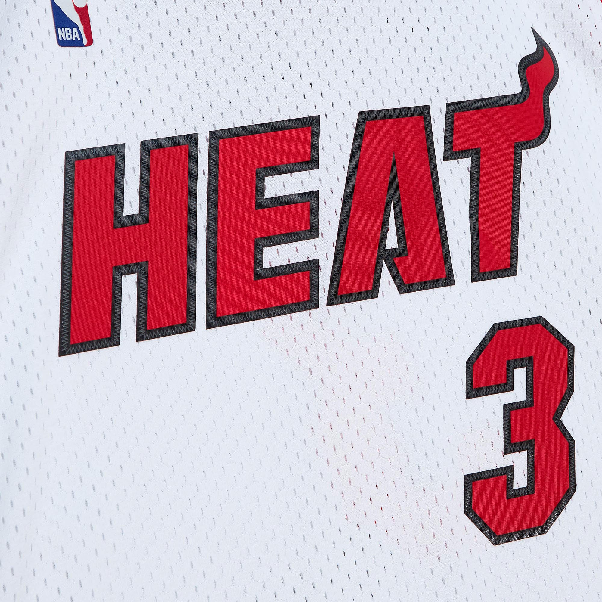 Mens Mitchell & Ness NBA WHITE JERSEY HEAT 2005 DWYANE WADE