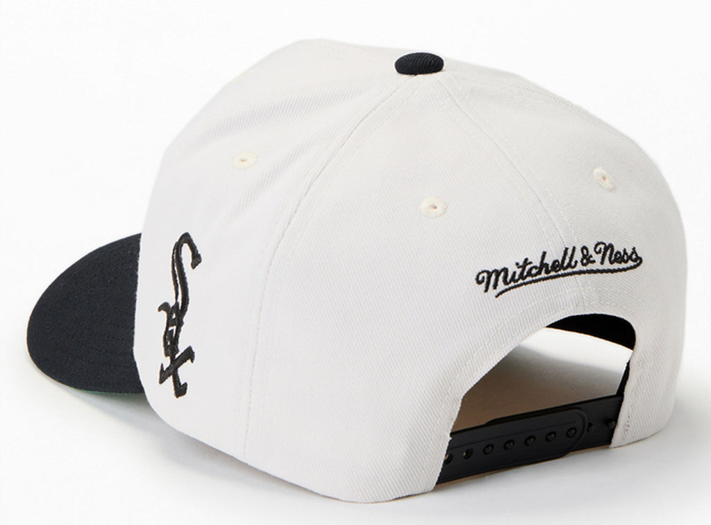 [HP11516-CWSOFWH] MENS MITCHELL & NESS MLB OFF WORD PRO SNAPBACK WHITE SOX