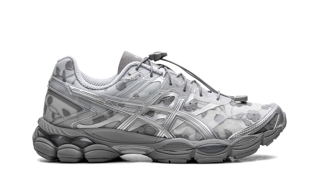 1203A762-020 Stadium Goods studio 6