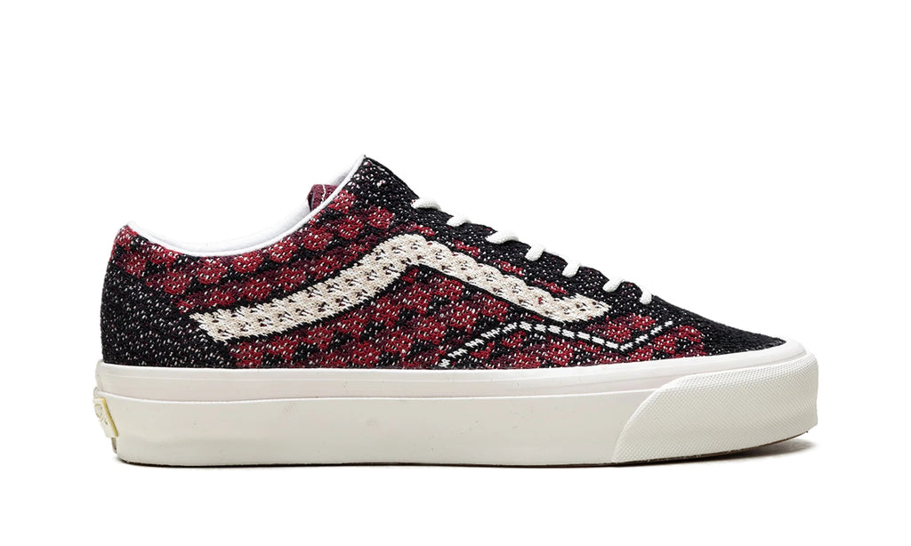 VN000EFKBRD Stadium Goods studio 6