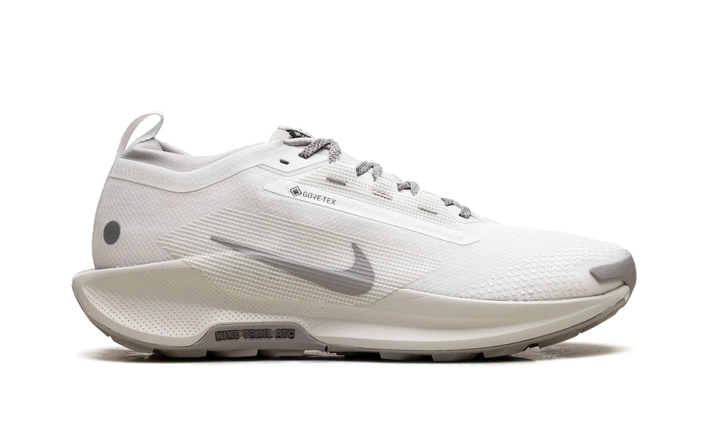 HQ7494-100 Stadium Goods studio 6