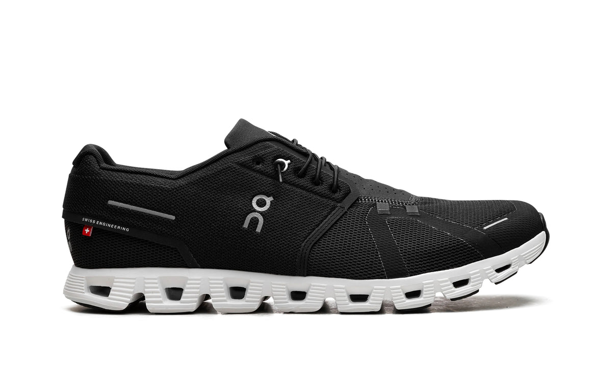 59.98919 Stadium Goods studio 6
