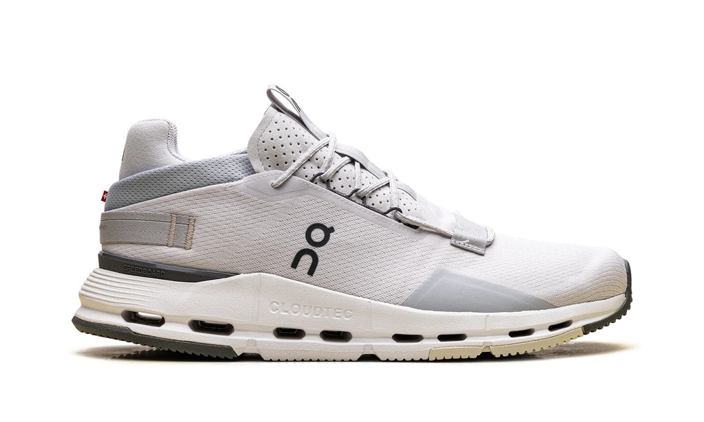 3ME30212202 Stadium Goods studio 6