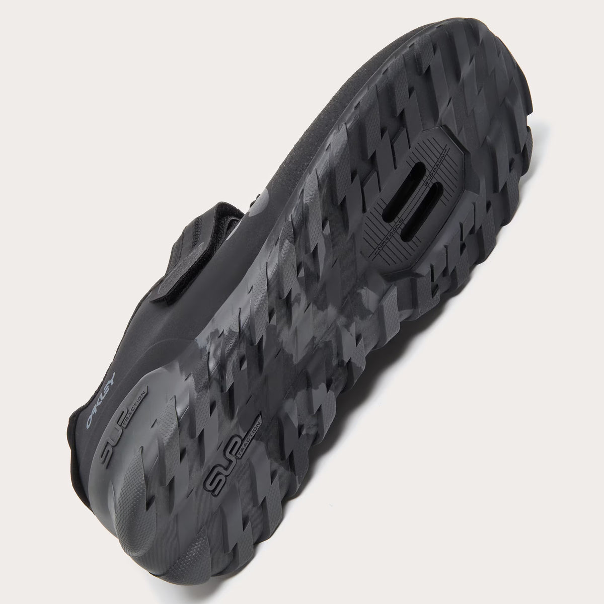 FOF100432-02E BLACKOUT 6