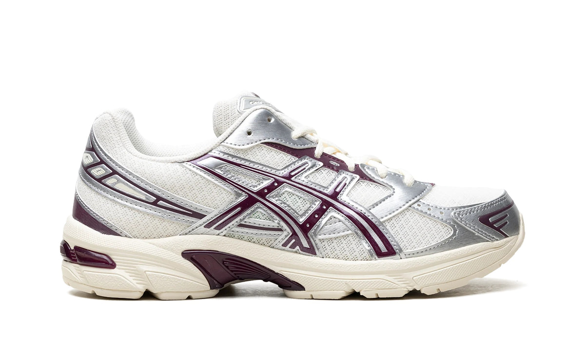 1203A899-102 Stadium Goods studio 6