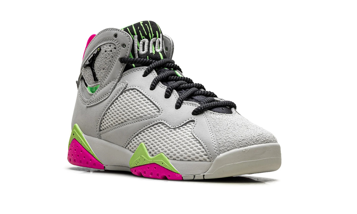 IV6509-030 Stadium Goods studio 7