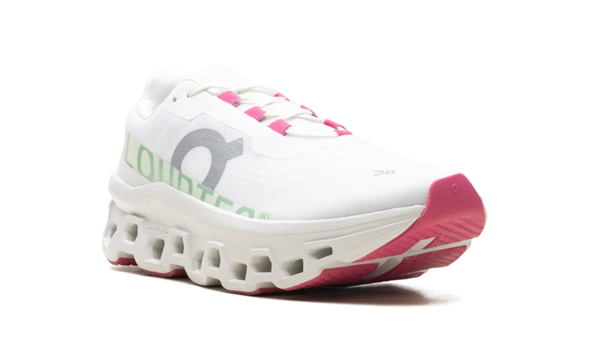 61.97725 Stadium Goods studio 7