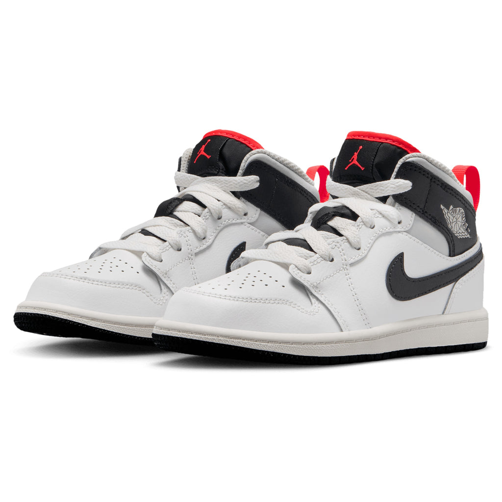 DQ8424-109 Foot Locker 5
