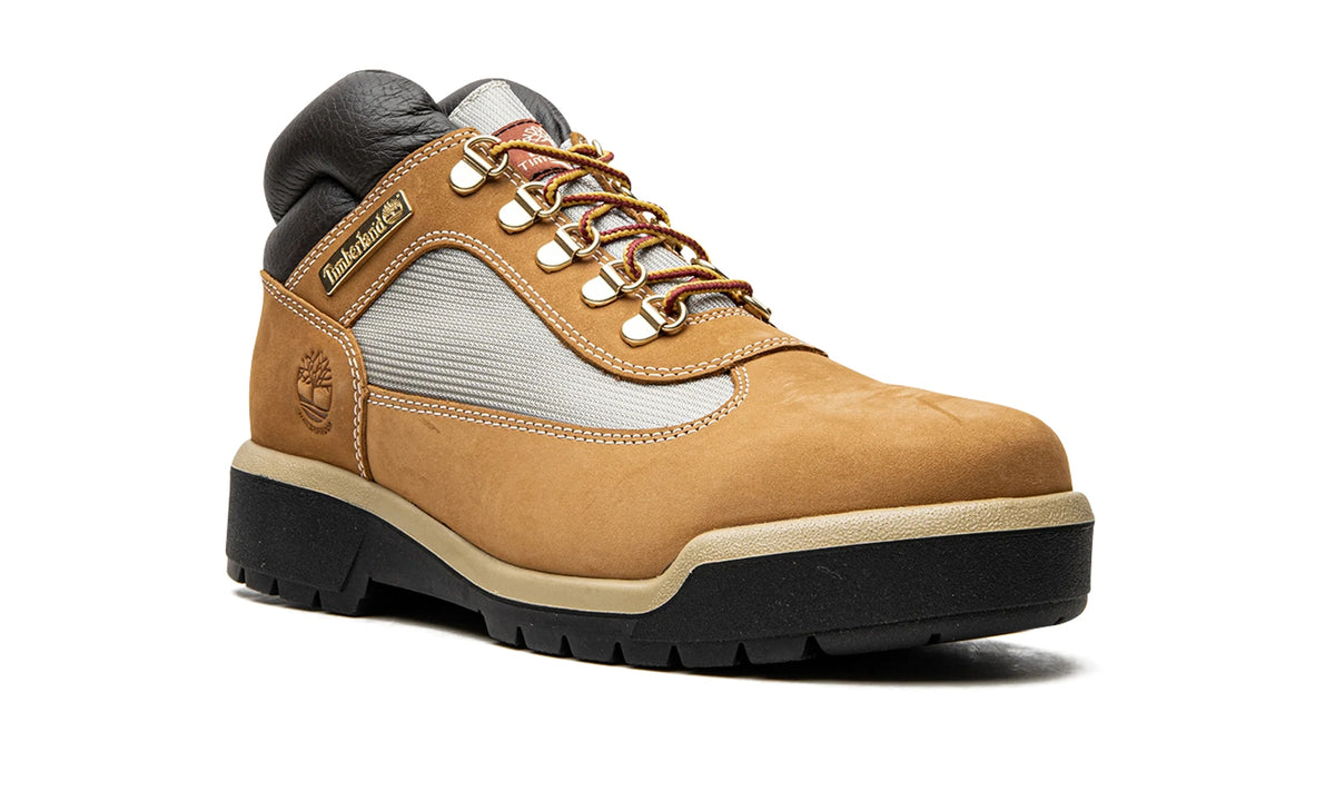 TB0A18RI231 Stadium Goods studio 7