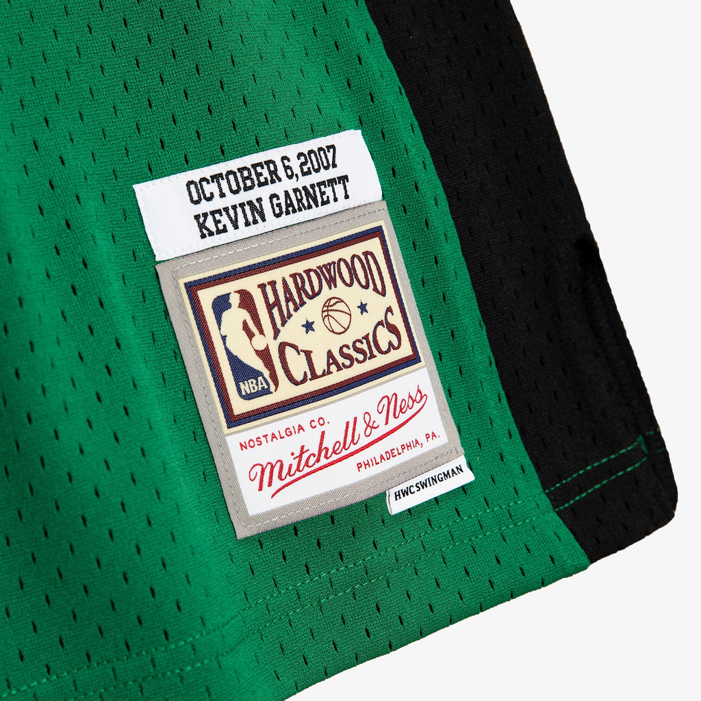 MENS MITCHELL & NESS NBA SWINGMAN JERSEY CELTICS 2007 KEVIN GARNETT
