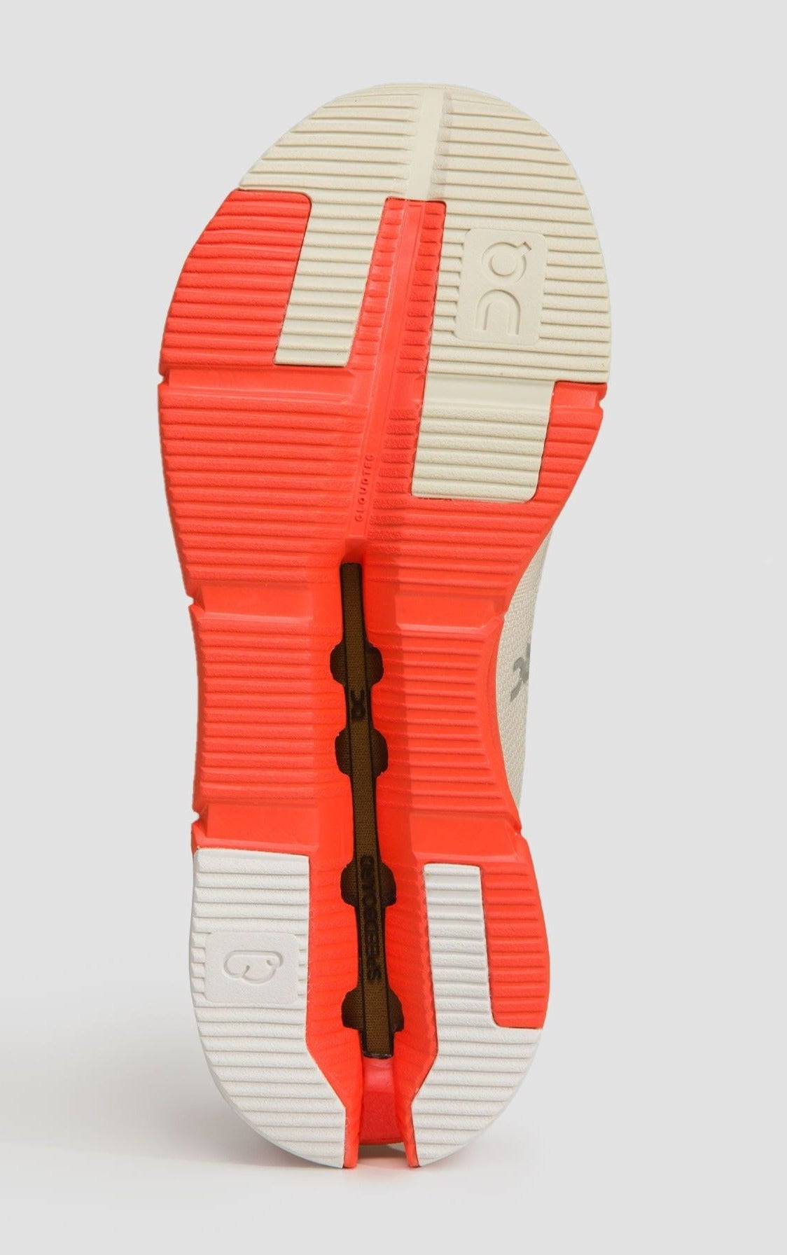 [26.99178] Womens On Running RUNNING CLOUDNOVA 'PEARL (WOMEN'S)''