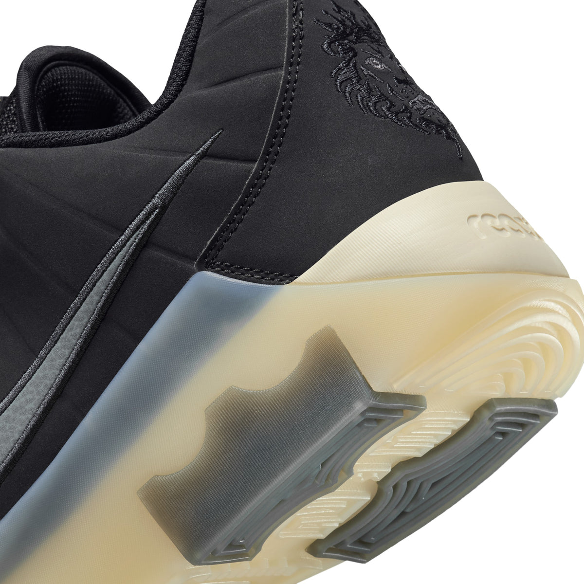 HQ8034-001 Nike.com 8