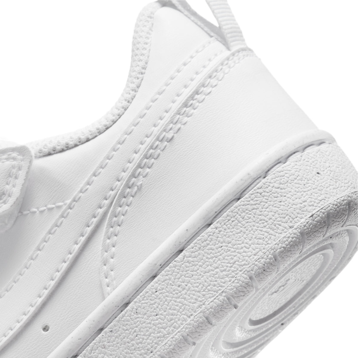 DV5457-106 Nike.com 8