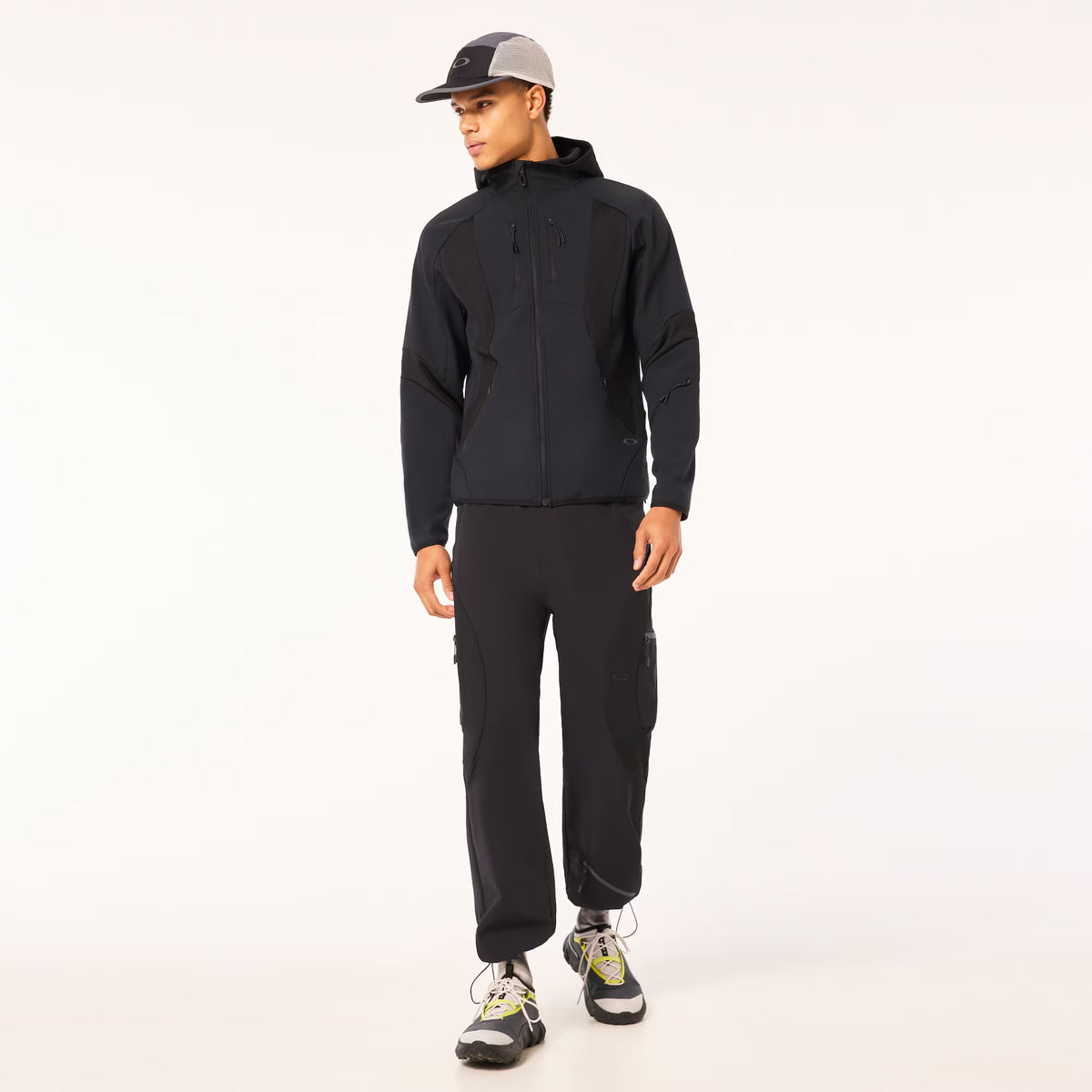 FOA405425-02E BLACKOUT 7