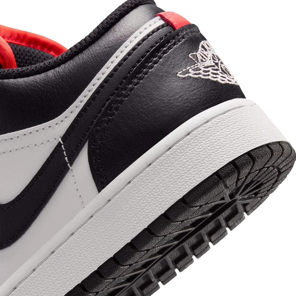 553560-045 Foot Locker 8