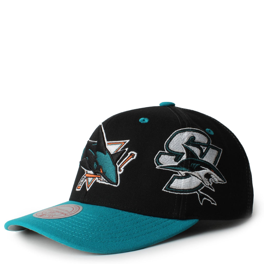 MENS MITCHELL & NESS NHL OVERBITE PRO SNAPBACK SHARKS