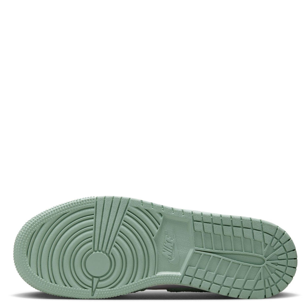 [FN9137-131] GRADE SCHOOL AIR JORDAN RETRO 1 LOW SE (GS) 'WHITE SEAFOAM'