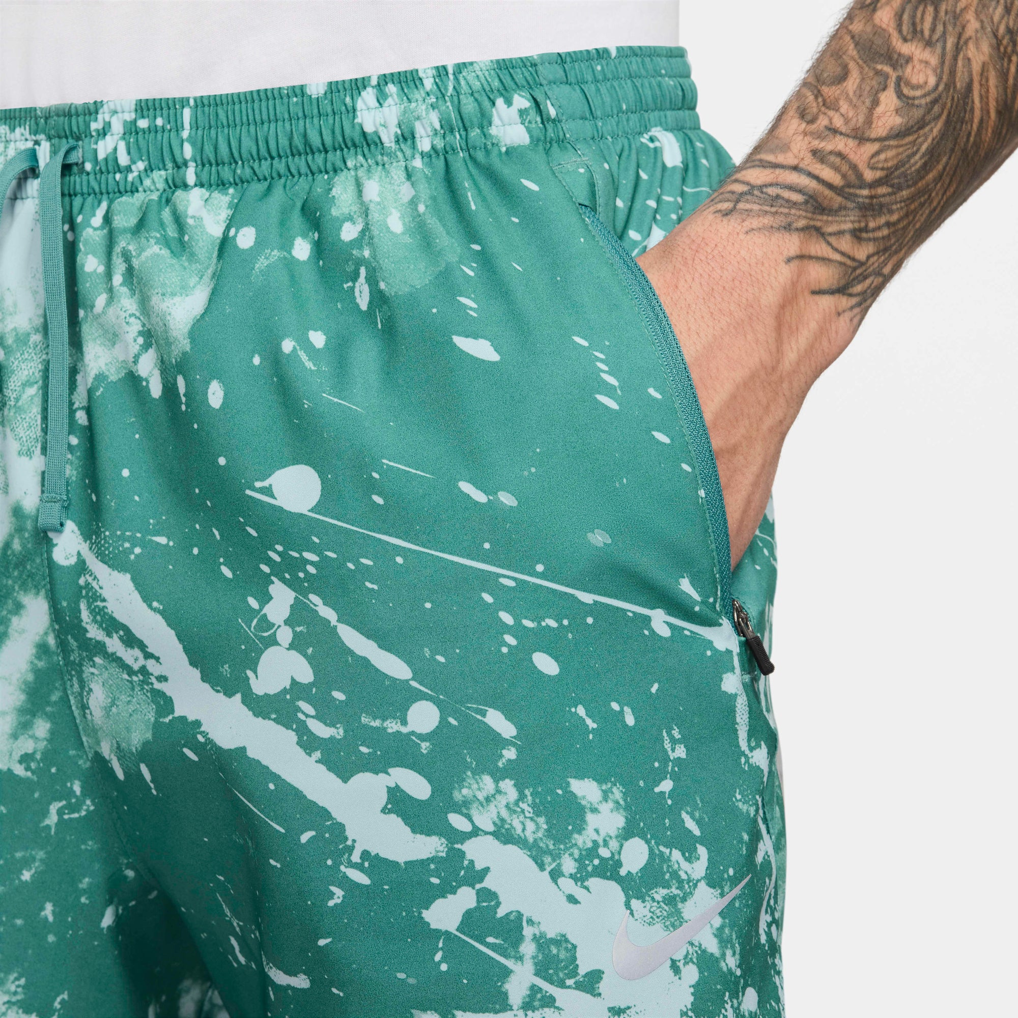 [DV9272-379] MENS NIKE DRI-FIT RUN DIVISION STRIDE 4" BRIEF-LINED RUNNING SHORTS