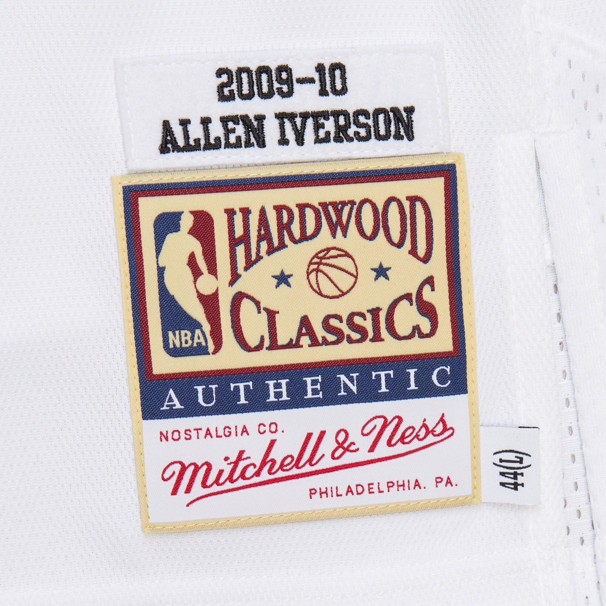 MENS MITCHELL & NESS NBA WHITE JERSEY 76ERS 2009 ALLEN IVERSON