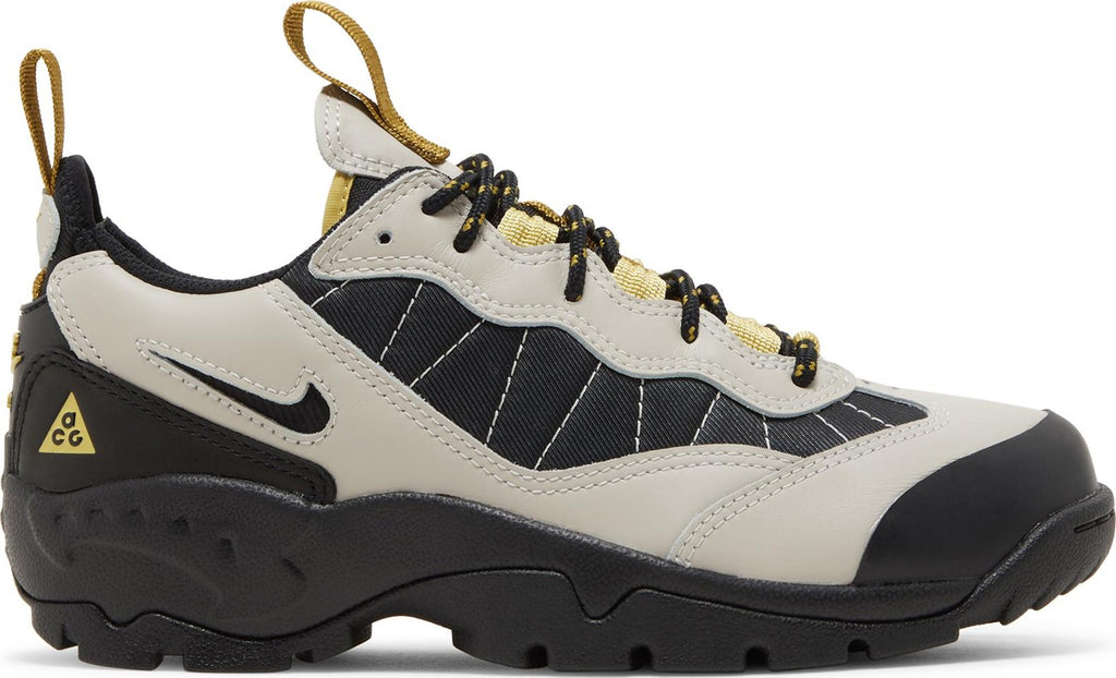 [DO9332-001] Mens Nike ACG Air Mada Low