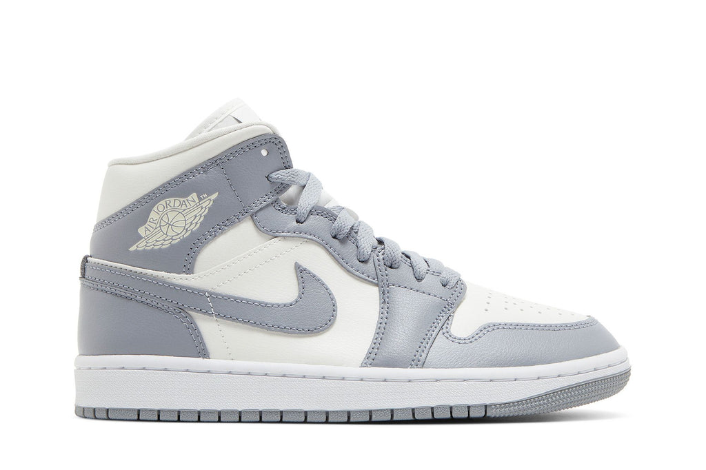 [BQ6472-115] WOMENS AIR JORDAN RETRO 1 MID 'STEALTH'