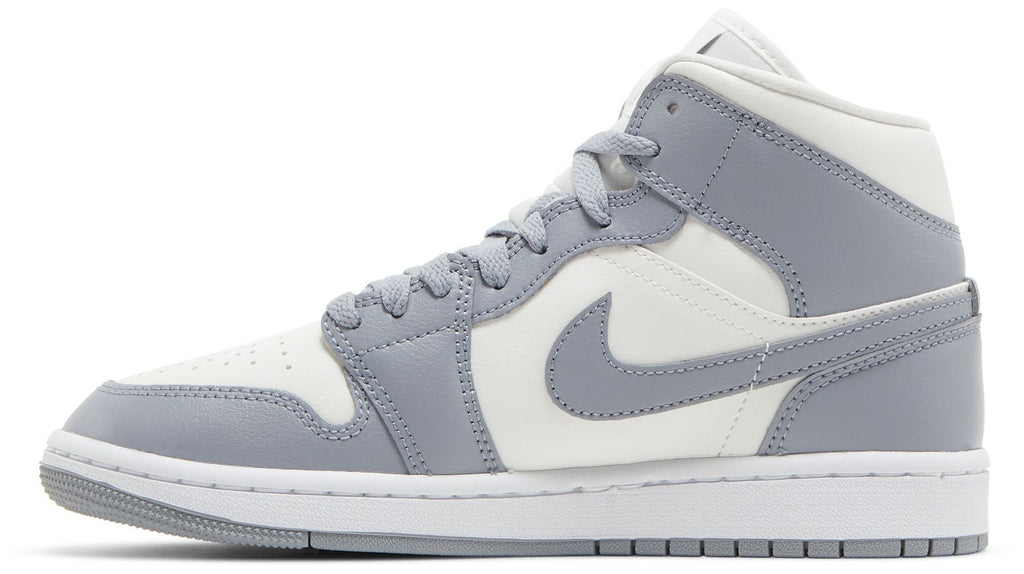 [BQ6472-115] WOMENS AIR JORDAN RETRO 1 MID 'STEALTH'