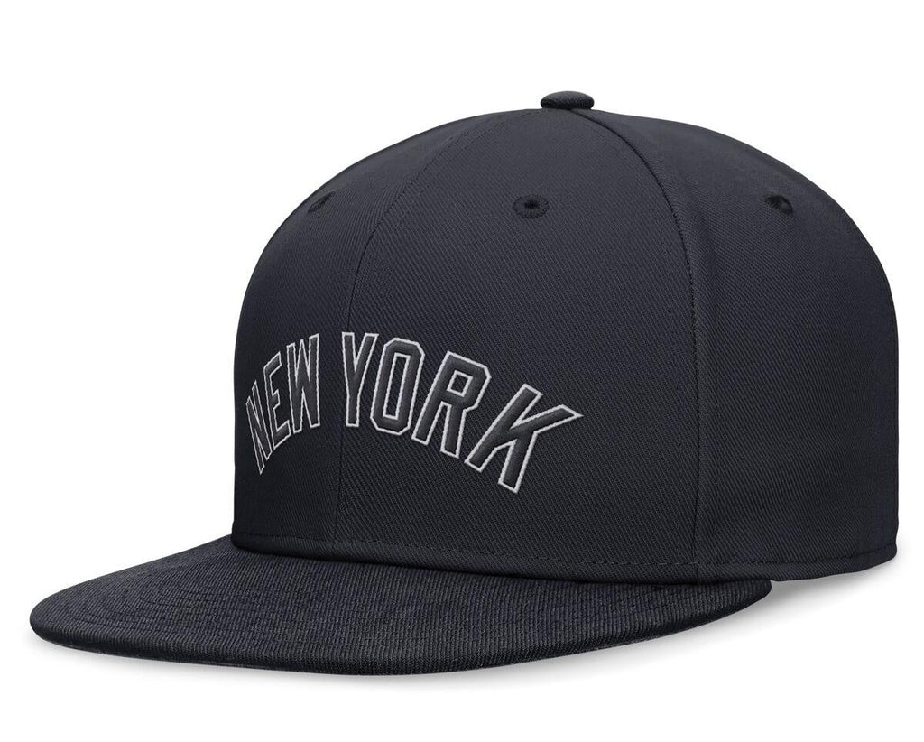 [NB18-4FA-NK-5BG] MENS NIKE MLB NY YANKEES PERFORMANCE FITTED HAT
