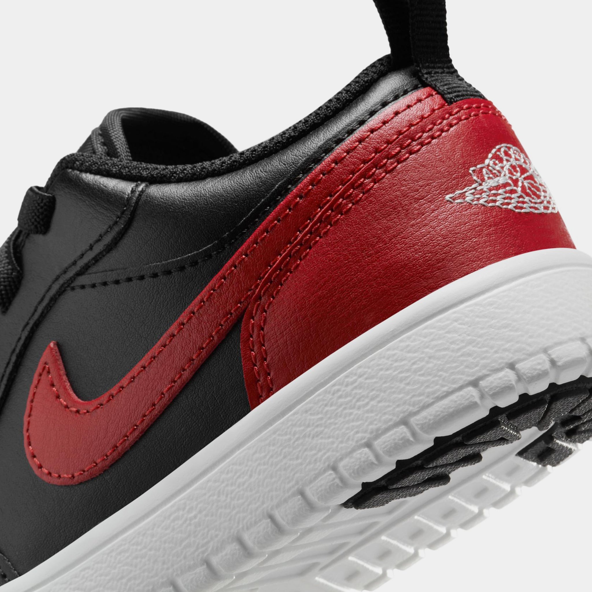 [DR9748-067] PRESCHOOL AIR JORDAN RETRO 1 LOW ALT 'BRED TWIST (PS)'