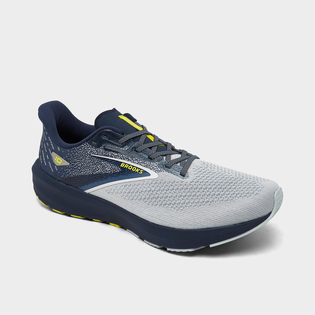 [1104091D.009] MENS BROOKS LAUNCH 10
