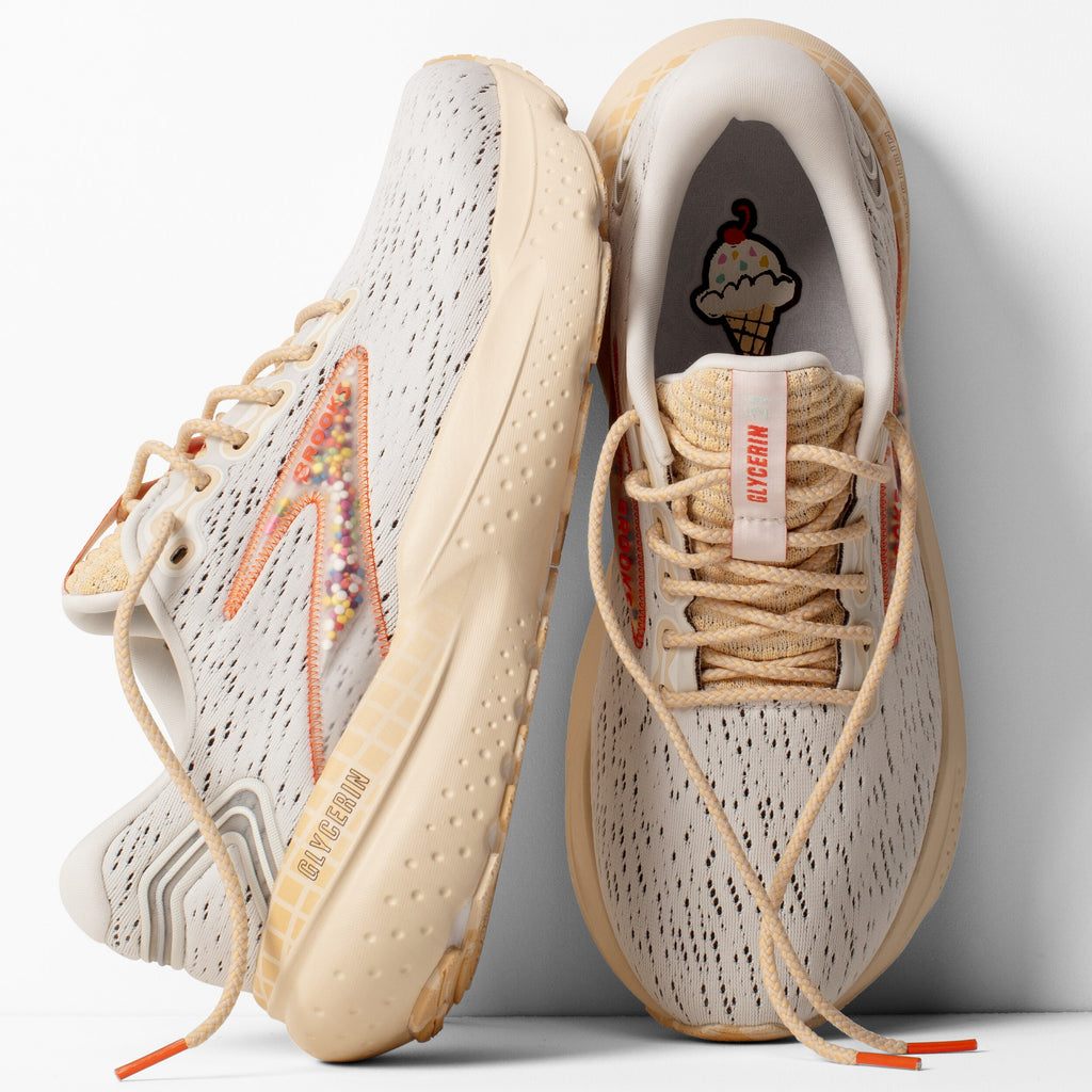 [1104191D.149] MENS BROOKS GLYCERIN 21