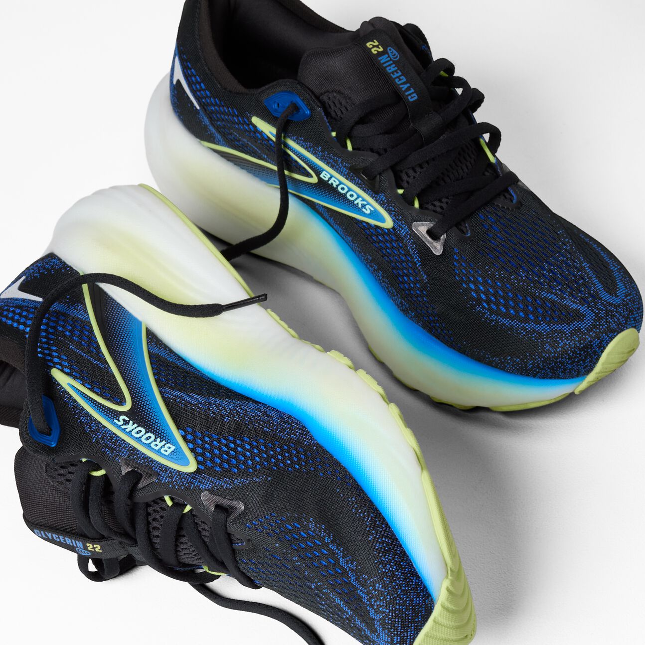 [1104451D.002] MENS BROOKS GLYCERIN 22