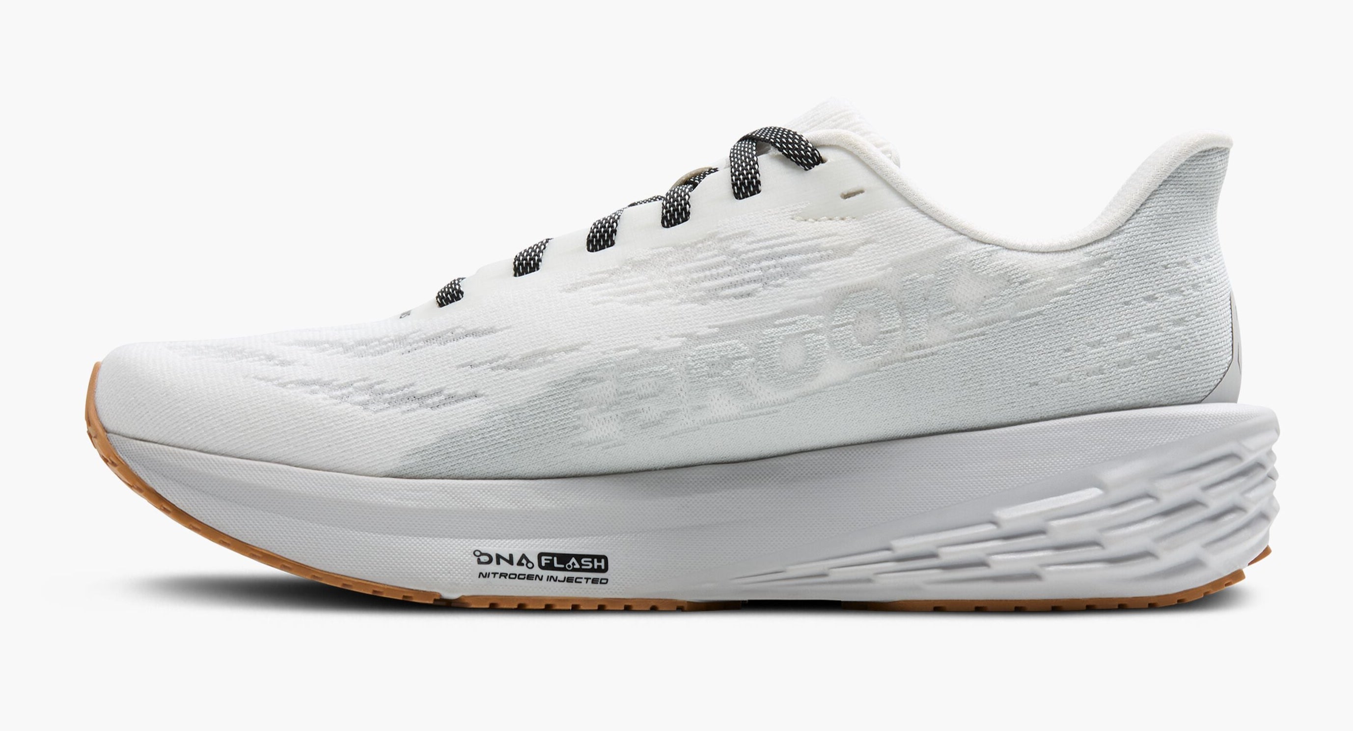 [1104501D.135] MENS BROOKS LAUNCH 11