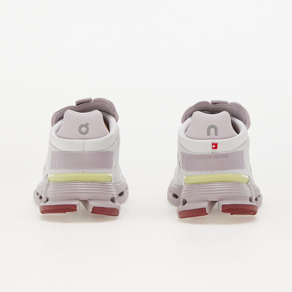 [26.97886] Womens On Running CLOUDNOVA