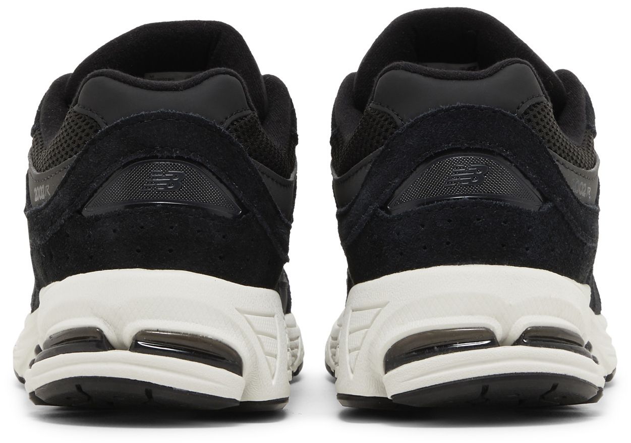 [GC2002BK] GRADE SCHOOL NEW BALANCE 2002R 'BLACK'