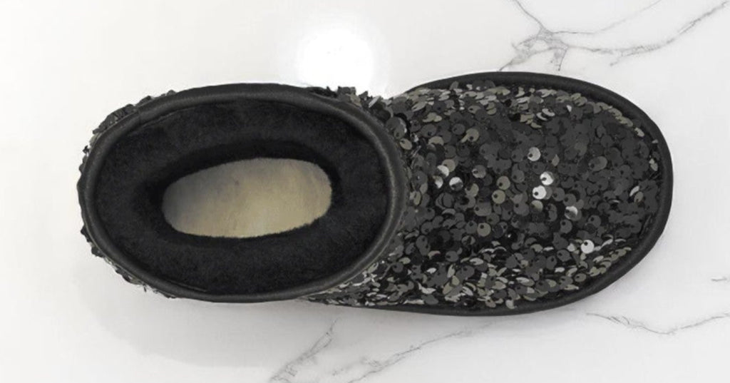 [1135330K-BLK] Kids UGG CLASSIC SHORT CHUNKY SEQUIN BOOT