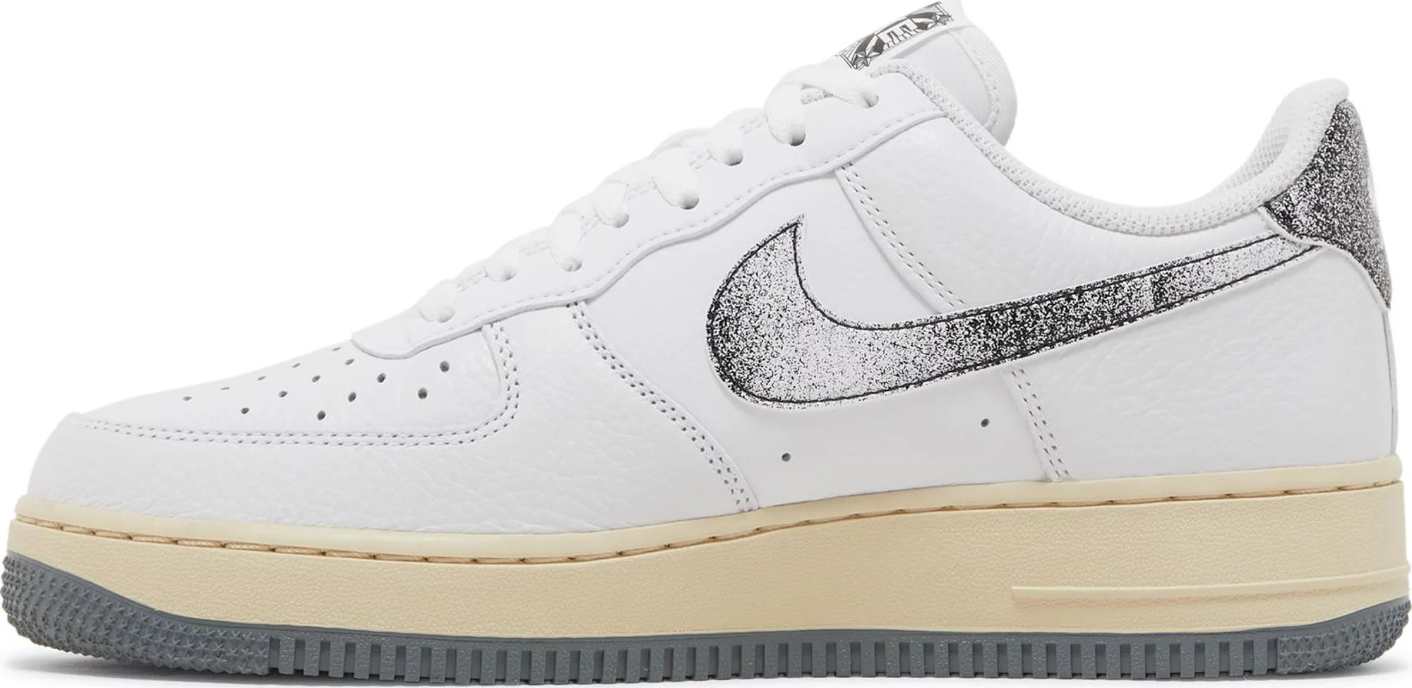 [DV7183-100] Mens Nike Air Force 1 '07 LX