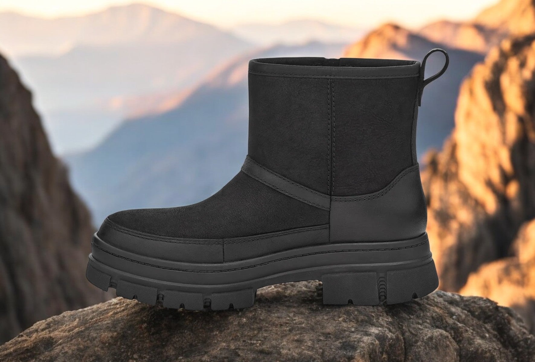 [1158206-BLK] WOMENS UGG ASHTON ZIP BOOT 'BLACK'