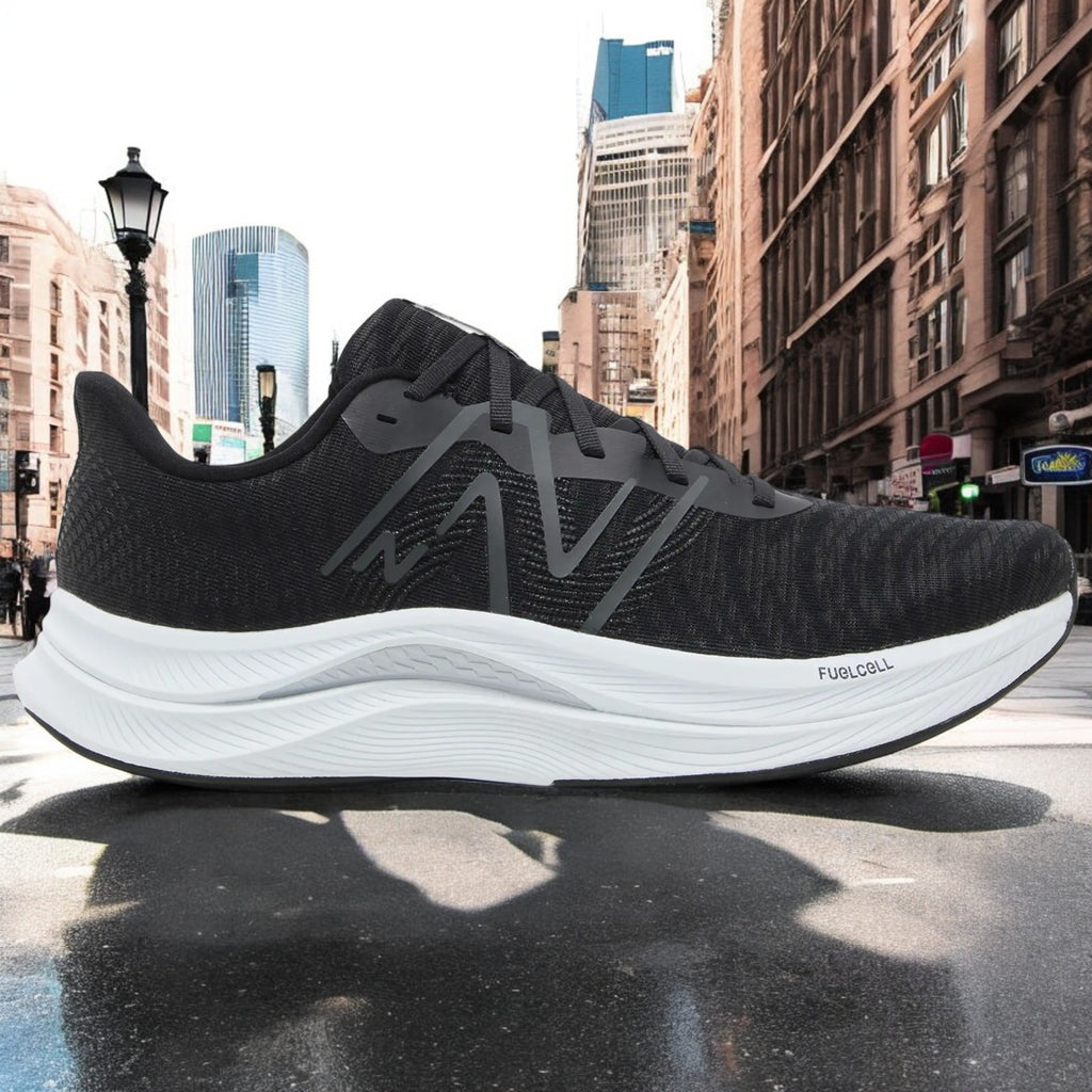 [MFCPRLB4] MENS NEW BALANCE FUELCELL PROPEL V4 'BLACK WHITE'