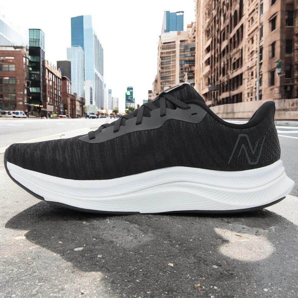 [MFCPRLB4] MENS NEW BALANCE FUELCELL PROPEL V4 'BLACK WHITE'