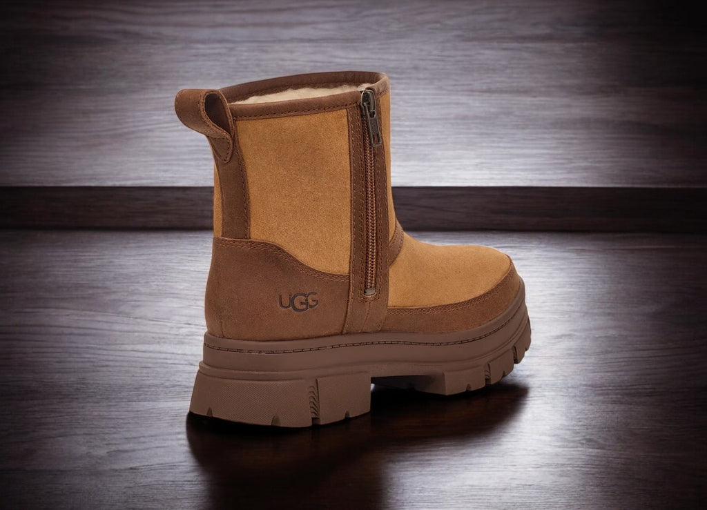 [1164890-CHE] WOMENS UGG ASHTON ZIP BOOT 'CHESTNUT'