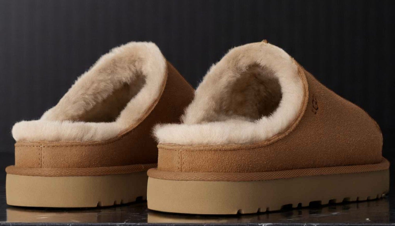 [1167610-CHE] WOMENS UGG GREENPORT SLIDE