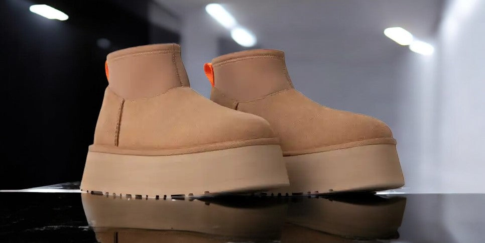 [1168170-CHE] WOMENS UGG CLASSIC MINI DIPPER BOOT 'CHESTNUT'