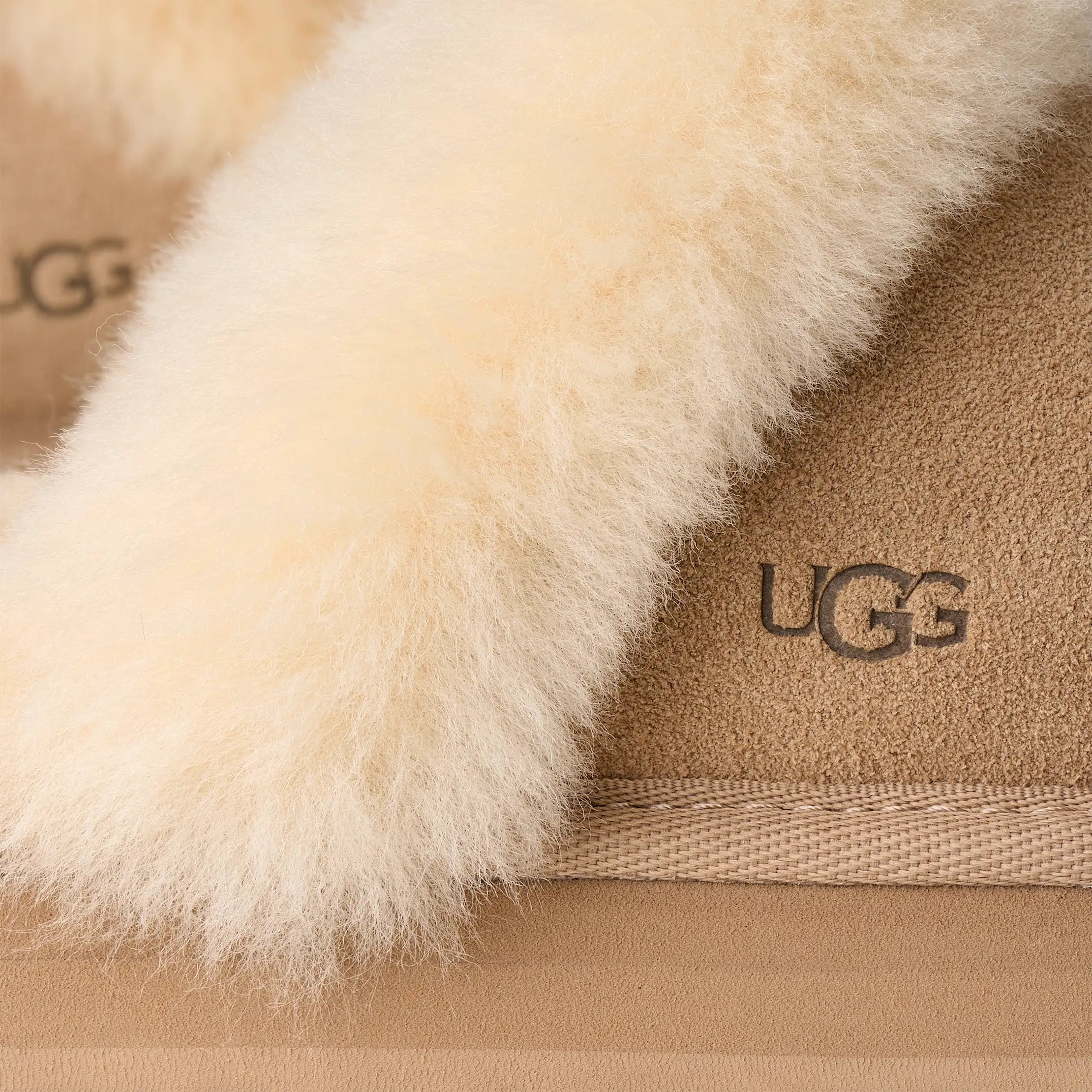 [1171199K-SAN] YOUTH UGG DISQUETTE SLIPPER 'SAND'