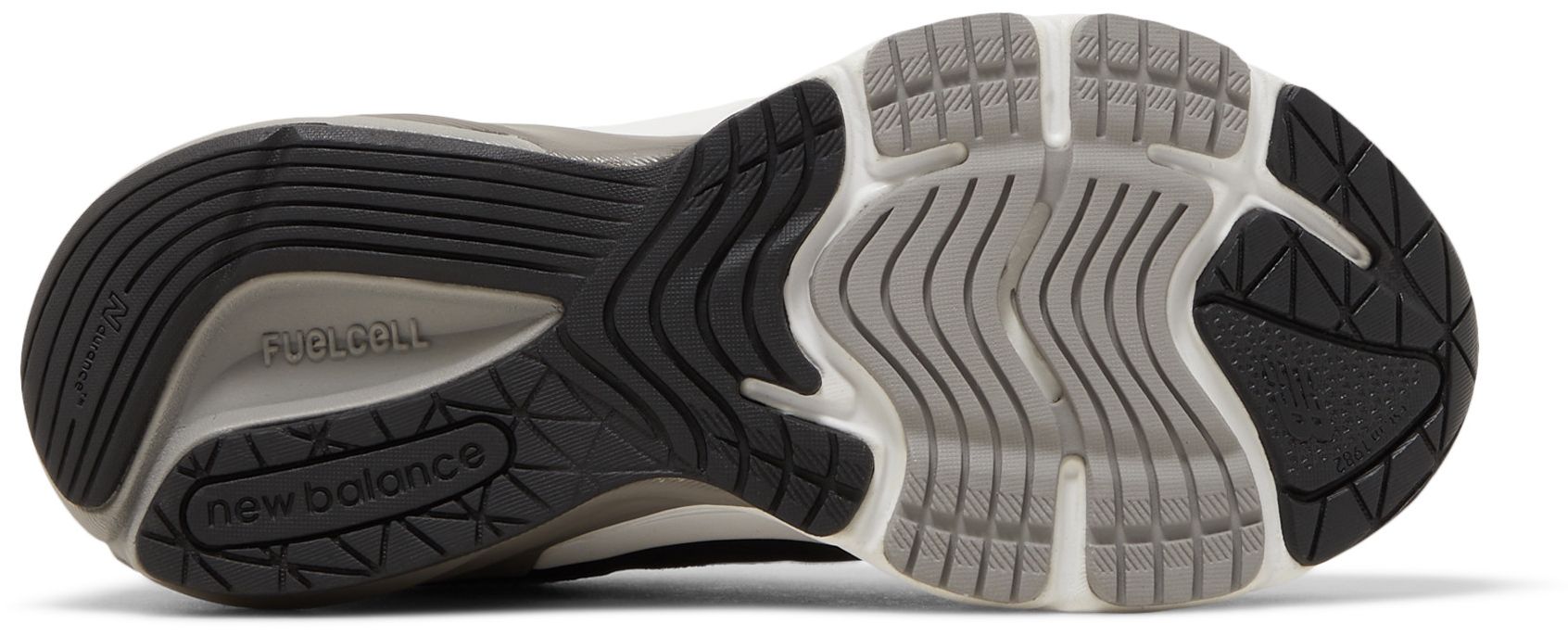 [GC990BK6] GRADE SCHOOL NEW BALANCE FUELCELL 990V6 'BLACK SILVER'