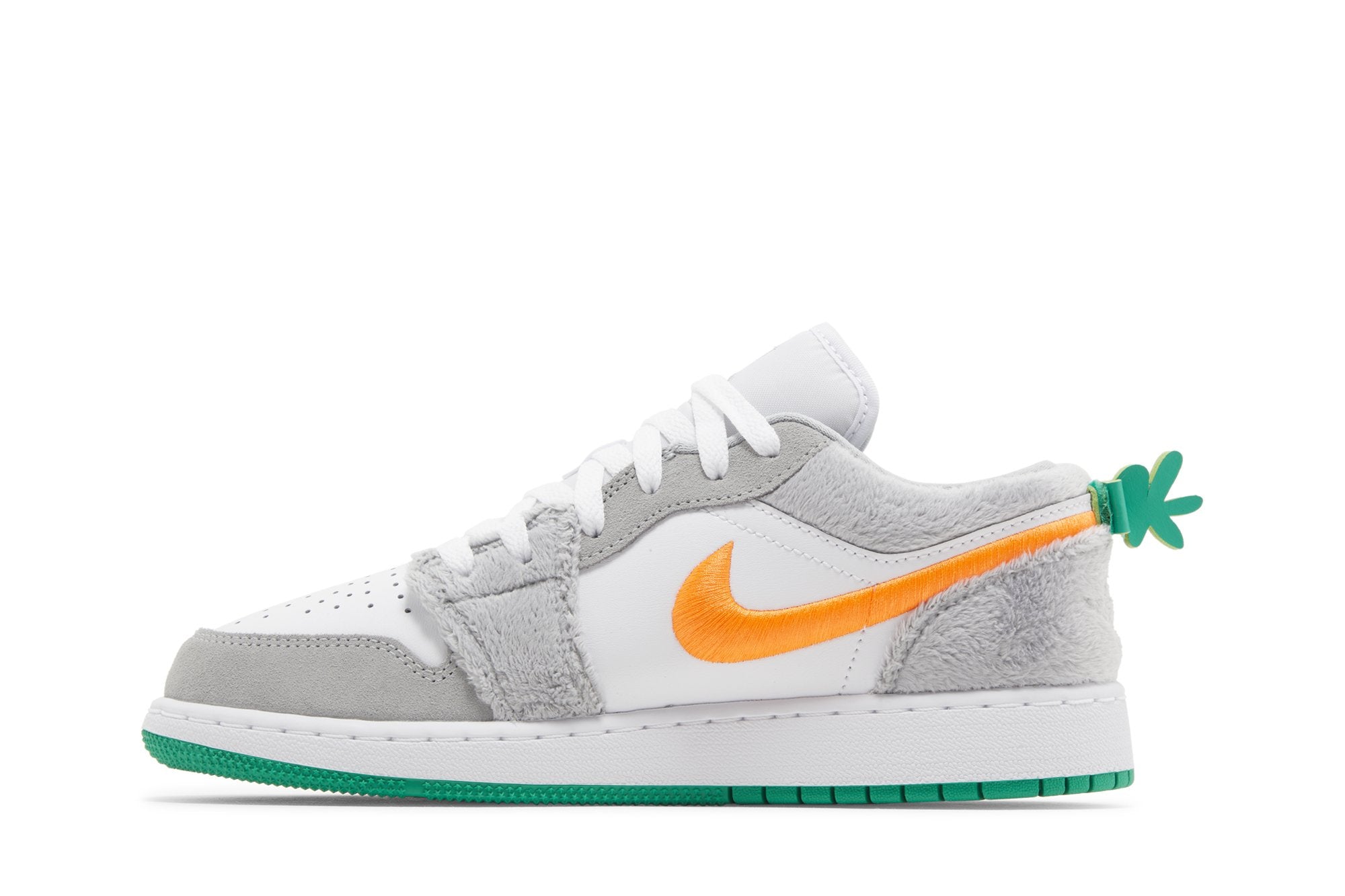 [DZ6333-083] Grade School Air Jordan RETRO 1 LOW SE 'RABBIT (GS)'